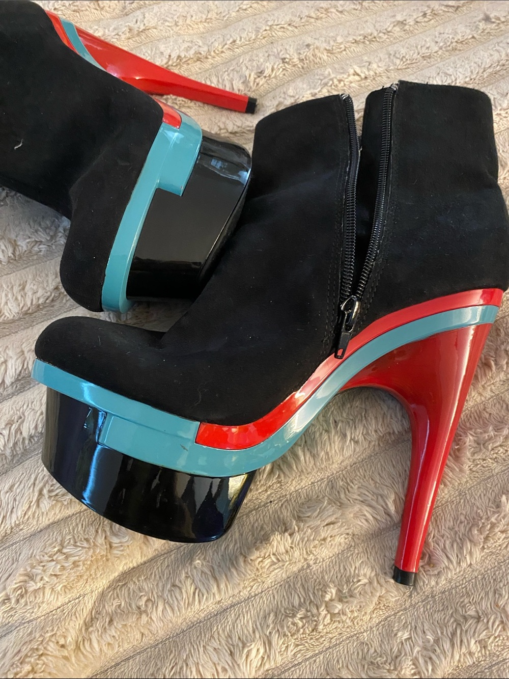 Suede Leather with Color Bock High Heels Blue, Red & Black - Picture 6 of 6